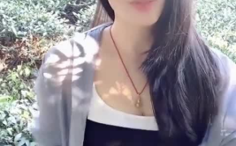 00后小姐姐简单生活照,00后小姐姐的简约生活美学